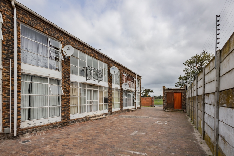 2 Bedroom Property for Sale in Oakdene Western Cape